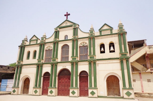 bažnyčia-of-our-lady_daman-tourist-places