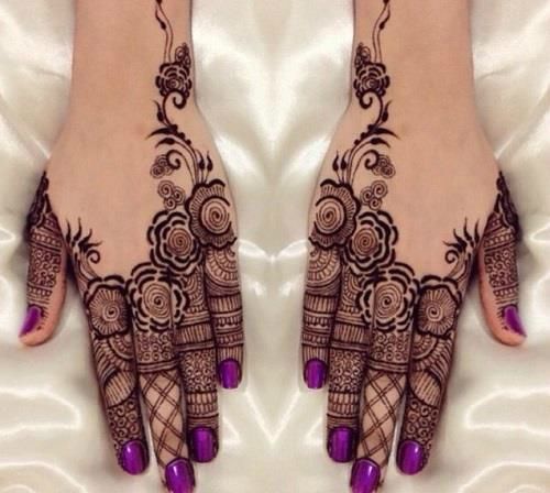 Nugaros ranka Pakistano henna menas Navratri