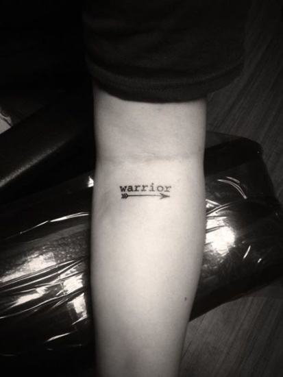 Demi Lovato Warrior tatuiruotės dizainas