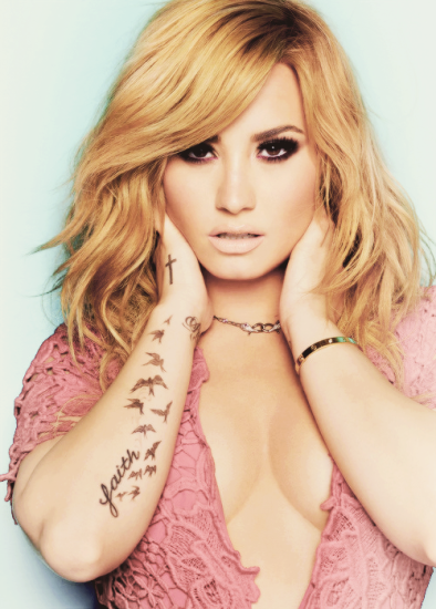 Demi Lovato Kuş Dövme Tasarımı