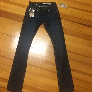 Kadınlar için Fantastik DKNY Jeans