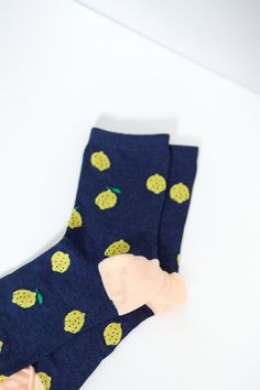 Limon Desenli Tüylü Çorap