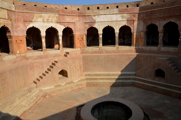 farrukh-nagar-fort_haryana-turist-yerler
