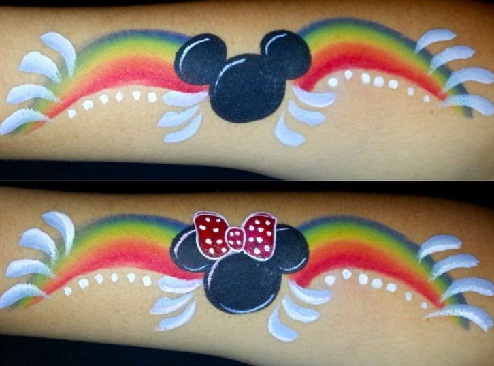 Vaivorykštės Mickey ir Minnie tatuiruotės dizainas