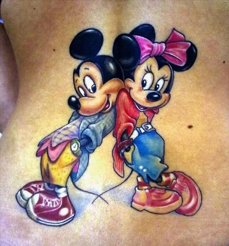 Išdykusių Mickey ir Minnie Mouse tatuiruočių dizainas
