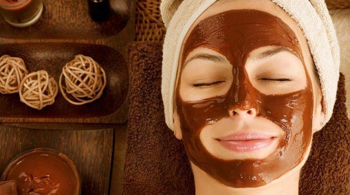 Yüz Maskelerinde Kendinizi Şımartın