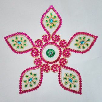 Pembe Taşlı Yaprak Rangoli