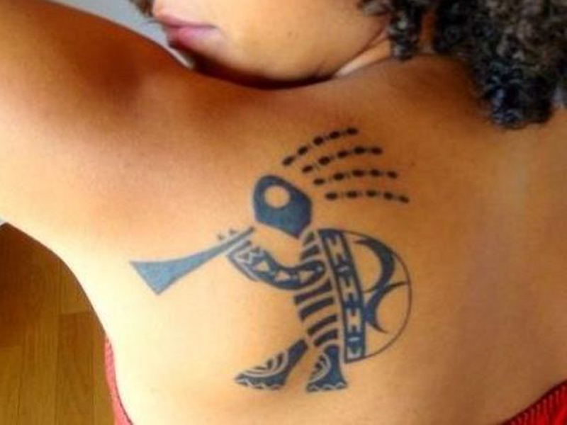 Geriausi gražūs „Kokopelli“ tatuiruočių dizainai