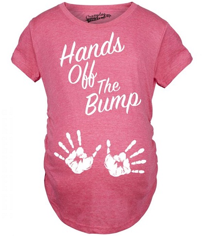 Rankos nuo „The Bump Pink Hand“ spausdina nėščiųjų marškinėlius