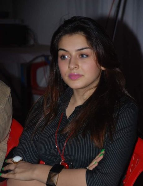 Makyajsız Hansika Motwani