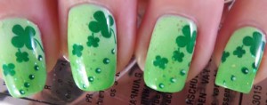 Madingas „Shamrock“ nagų dailė