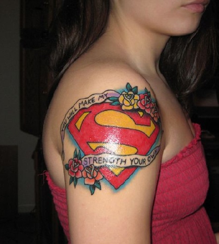 Išleistuvių nakties superherojų tatuiruotė