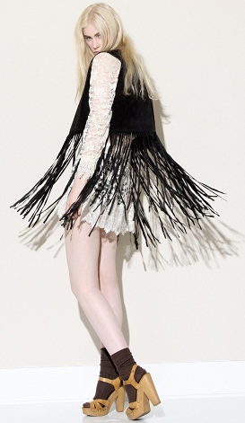 Fringe juoda liemenė