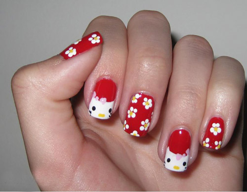 Raudona su gėlėmis Hello Kitty nagų dailė