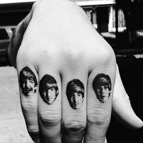 Unikalus „The Beatles“ tatuiruotės dizainas