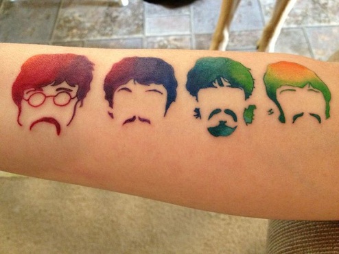 Akį traukiantis „The Beatles“ tatuiruotės dizainas