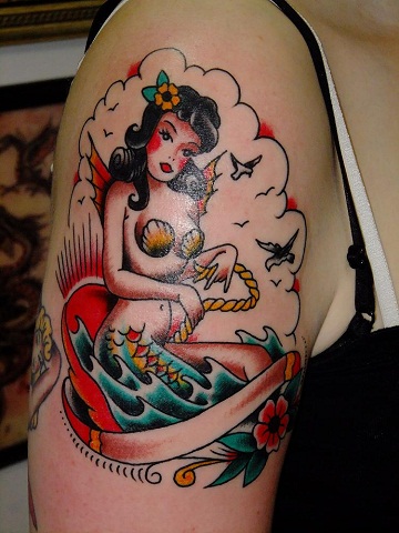 Deniz Kızı Pin Up Kız Dövmesi