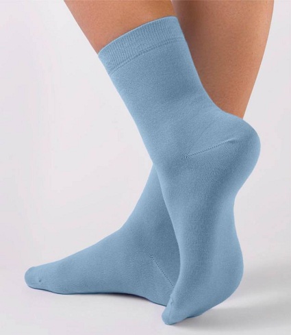 Švelniai atspalvių moteriškos medvilninės kojinės