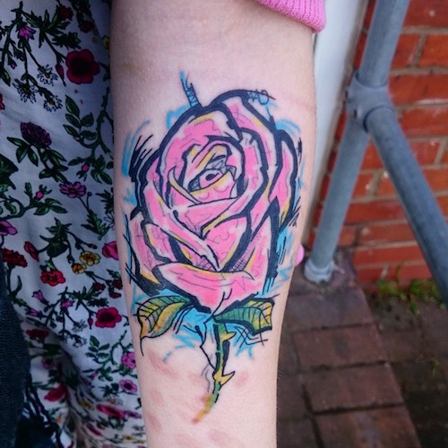 Grafičių rožių tatuiruotės dizainas