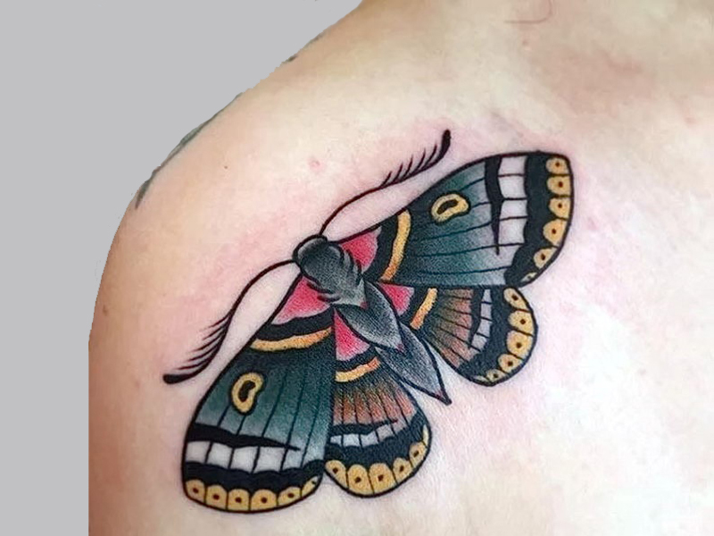 „Sizzling Moth“ tatuiruočių dizainas