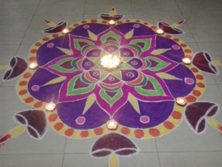 Diya Gujarati Rangoli Tasarım