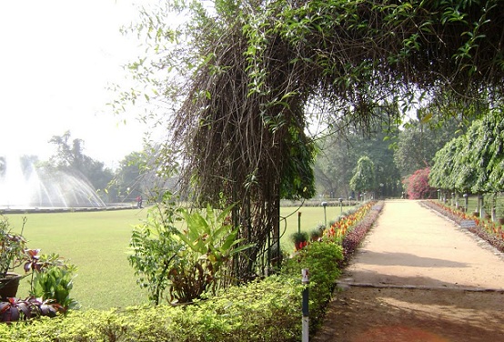 parklar-in-burdwan-lawmeyer-park