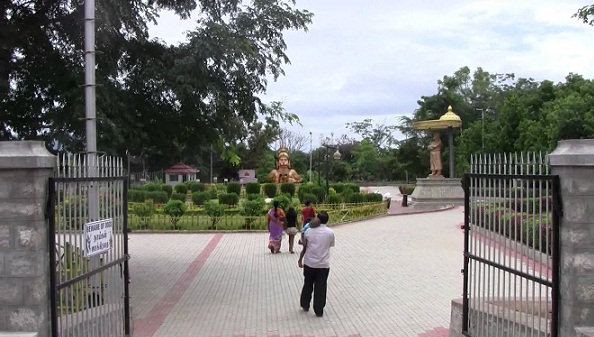 Įžymūs parkai Ooty-Ramayana pramogų parke