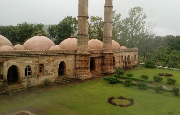 parks-in-vadodara-champaner-pavagadh-archaeological-park