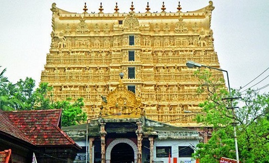 Thiruvanthapuram, Kerala'daki Padmanabhaswamy Tapınağı