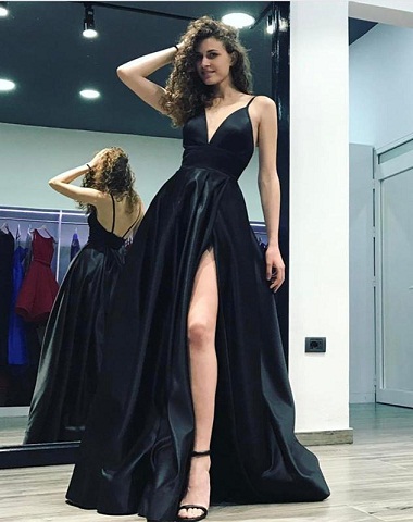 Uzun Yırtmaçlı Balo Elbisesi