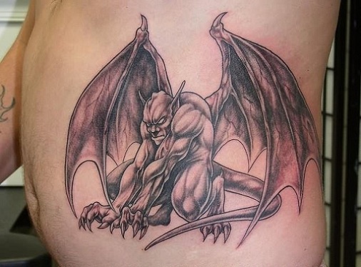 Sensacingas „Gargoyle“ tatuiruotės dizainas