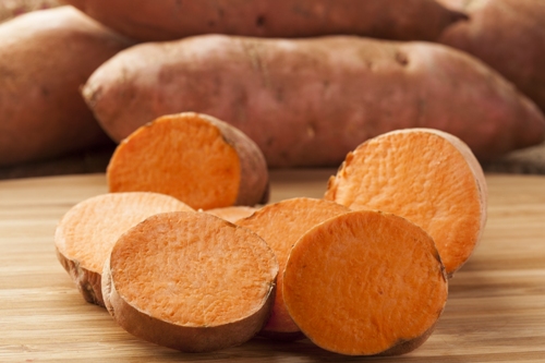 Saldžiųjų bulvių maistas pacientams, sergantiems širdies priepuoliu