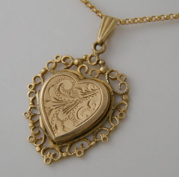 Antikvarinis širdies formos medalionas