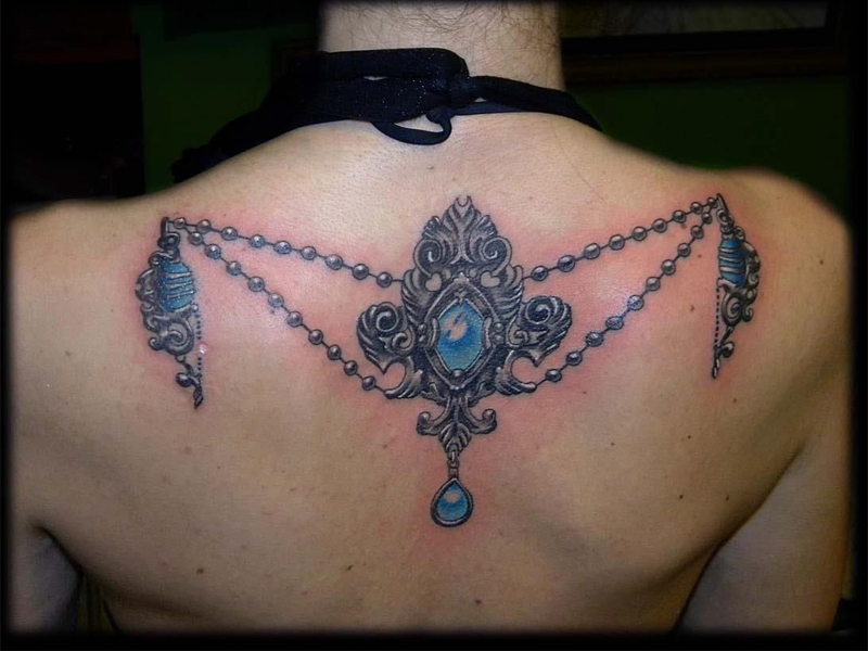 „Jewel“ tatuiruotės su vaizdais