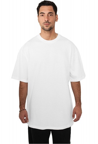 Paprasti balti negabaritiniai marškinėliai