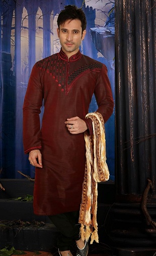 Diwali için Trendy Maroon Kurta