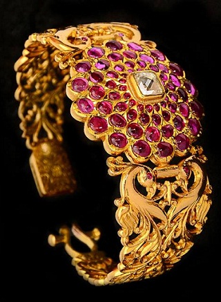 povas-pattered-temple-kada