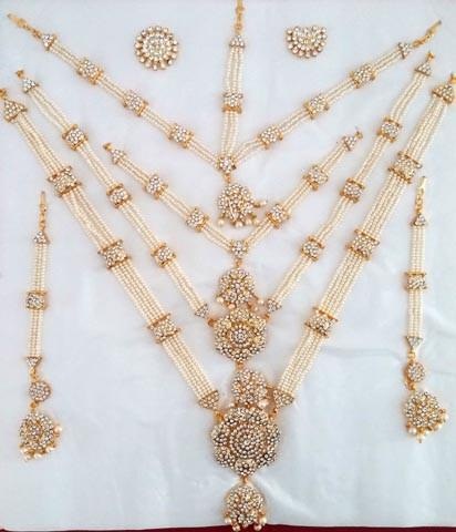 Dirbtiniai šventyklos papuošalai su perlais