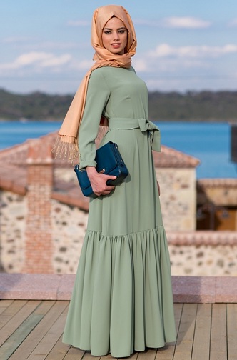 Paprastas turkiškas hidžabo stilius
