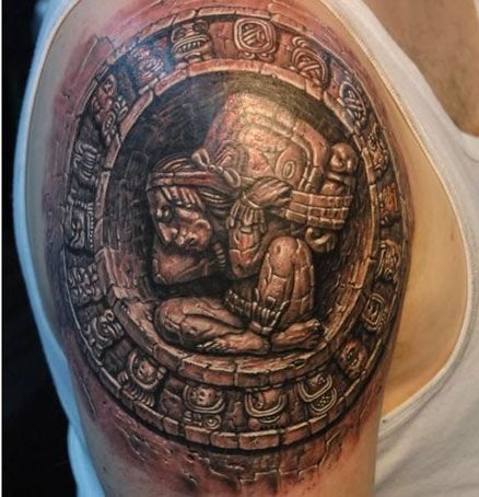Senovės majų akmens darbo tatuiruotės dizainas