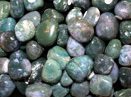 Samanų agatas Mergelės gimimo akmenys