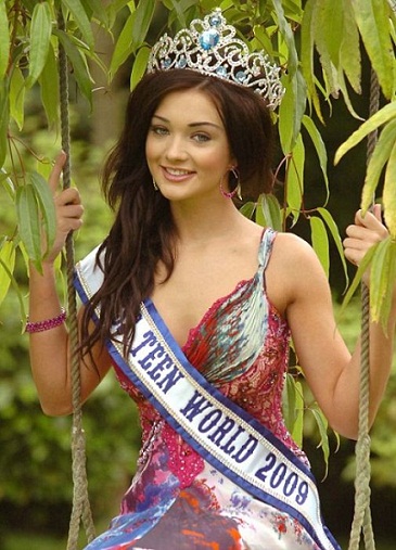 Amy Jackson makyajsız 4