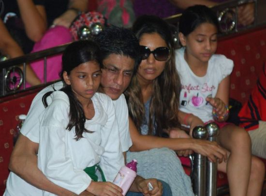 Gauri Khan Makyajlı ve Makyajsız 8