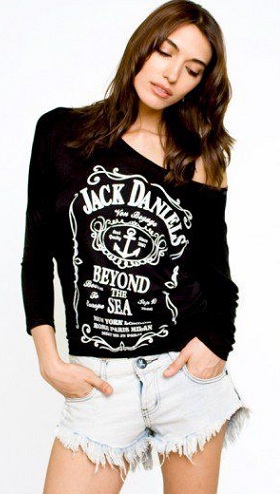 Kapalı Omuz Jack Daniel Kadın T Shirt