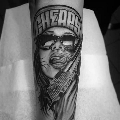 Nuostabus Lady Gangster tatuiruotės dizainas