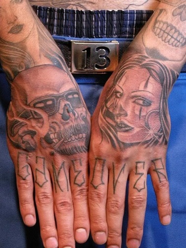 Drąsus gangsterio tatuiruotės dizainas