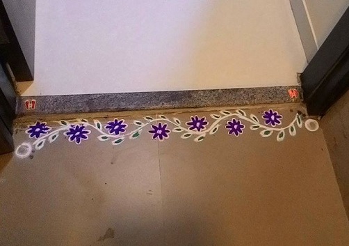 Gražus durų „Rangoli“ dizainas