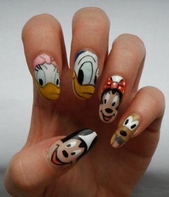Donald Duck ve Karakterler Disney Nails