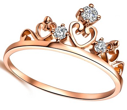 Karūnos dizaino deimantinis vestuvinis žiedas