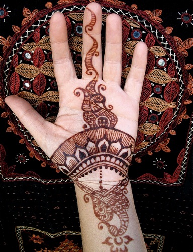 Karwa Chauth için Arapça Mehndi Tasarımları